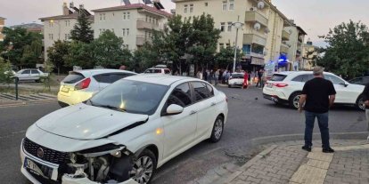 Bingöl’de trafik kazası: 2 yaralı