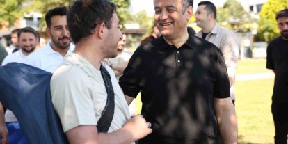 Başkan Doğan gençlerle buluştu: Petek Genç’te samimi sohbet