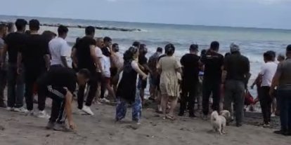 Karadeniz’de facia: Valiliğin uyarısına rağmen denize girdiler, 1 kişi öldü, 2 kişi hastanelik oldu