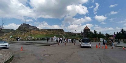 Kars yaz turizminin gözdesi oldu: Tarih, doğa ve kültür bir arada