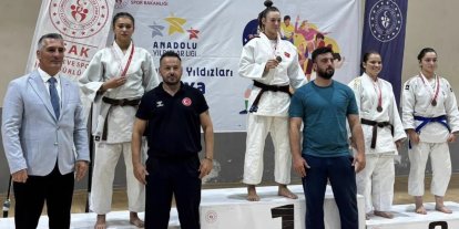 Eskişehirli judoculardan Analig’de büyük başarı: Kız takımı yarı finalde