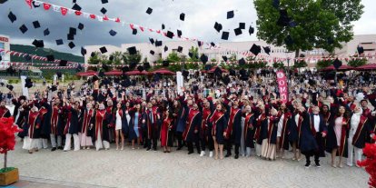 OMÜ Diş Hekimliği Fakültesi 129 mezun verdi