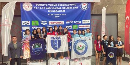 Çayırovalı yüzücülerden 25 madalyalık başarı