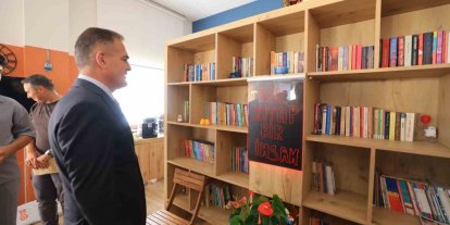 Muğla Valisi Akbıyık, Ula’da Kitap Kafe’nin açılışını yaptı