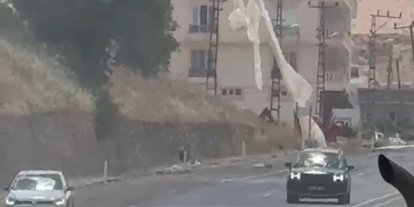 Siirt’te elektrik direğinde çıkan yangın paniğe neden oldu