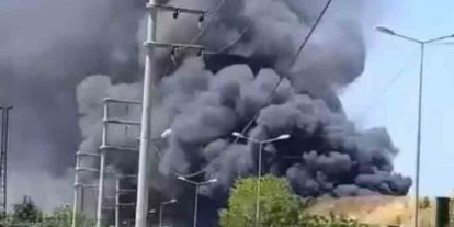 Kocaeli’de iş yerinde çıkan yangına müdahale ediliyor