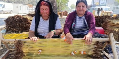 Kahramanmaraş’ın asırlık tarhana geleneğini yaşatan doğal çiğ ustaları naylon ürünlere karşı direniyor