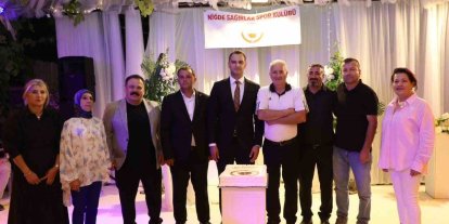 Niğde Sağırlar Spor Kulübü, Süper Lig’e yükselmeyi kutladı