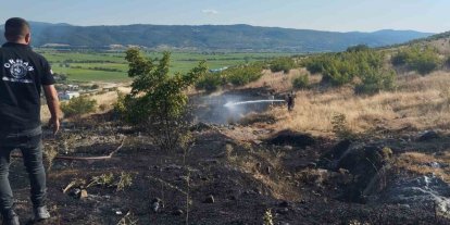 Gönen’de iki farklı bölgedeki arazi yangınları söndürüldü