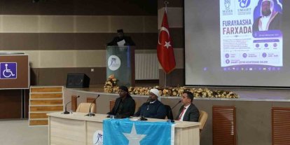 KBÜ’de uluslararası öğrenciler "Mutluluğun Anahtarı" konferansında buluştu