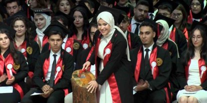 ERÜ Tıp Fakültesi 52. dönem mezunlarını verdi