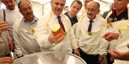 Konya’da geleneksel bal hasadı programı