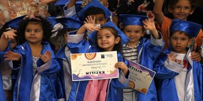 Anne Baba Çocuk Merkezi’ndeki minikler mezun oldu