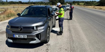Çanakkale’de jandarma ekiplerince trafik denetimi