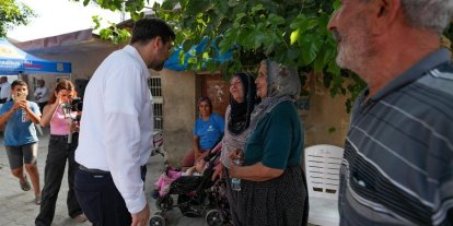 Tarsus’ta kırsal mahallelerde yol çalışmaları sürüyor