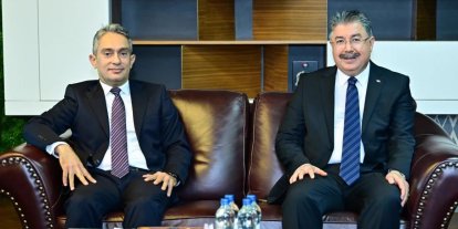 Eskişehir Valisi Dr. Erdinç Yılmaz, görevine yeni atanan Başsavcı Ferhat Deniz’i ziyaret etti