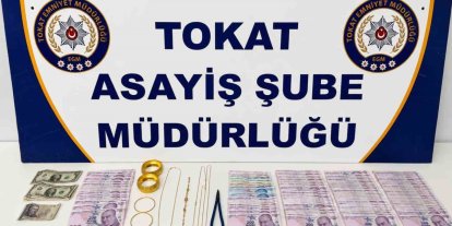 İstanbul’dan temin ettikleri sahte altınları Tokat’ta bozmak isterken yakalandılar