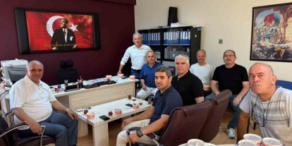 Eğitim Bir-Sen’den Geleneksel aşure ikramı