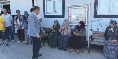 Kaymakam Akdaş, konteyner kentte yaşayan vatandaşlarla bir araya geldi