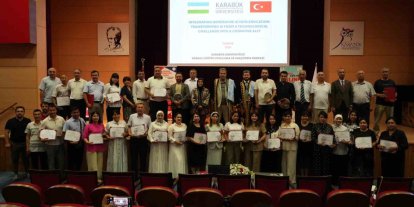 KBÜ’de Özbek akademisyenlere yapay zeka eğitimi sertifikaları verildi