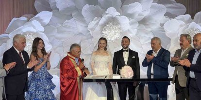 Mustafa Demirel’in mutlu günü