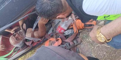Diyarbakır’da çekici devrildi, sürücü yaralandı