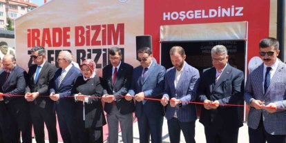 Kütahya’da ’15 Temmuz Anma ve Deneyimleme Çadırı’ Zafer Meydanı’nda açıldı