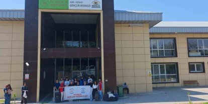 Patnos’tan 15 kız öğrenci "Bir Destandır Çanakkale" programına katıldı
