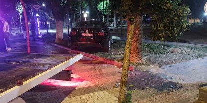 Alkollü aday sürücü kaldırıma çıktı, ehliyetine el konuldu