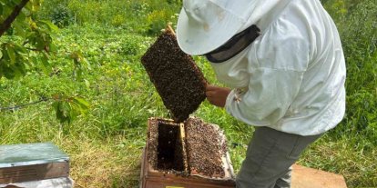 Artvin’de bal hasat sezonu öncesi üreticilerle buluşma