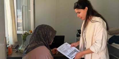 Yayladağı’nda "Her Gebeye Bir Ebe" uygulamasıyla ev ziyaretleri sürüyor
