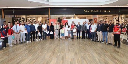 Adıyaman’da şehit yakınları ve gazilerin ebru sergisi açıldı