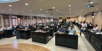 Mecliste tenis turnuvası, rehabilitasyon projesi ve polisevi gündemi