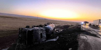 Mardin’de mazot yüklü tanker yandı
