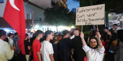 Niğde’de 15 Temmuz’un 10. yılında fener alayı ve demokrasi nöbeti