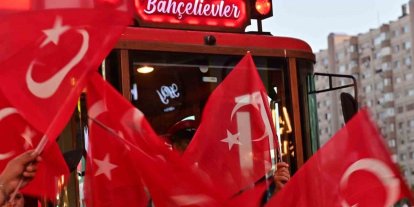 Bahçelievler’de 15 Temmuz şehitleri yürüyüşle anıldı
