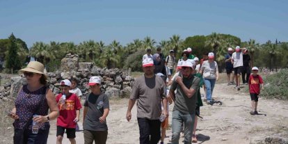 Satranç ustaları Pamukkale ve Hierapolis’e hayran kaldı