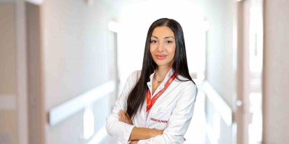 Op. Dr. Oğur: "Gebelikte yüzme güvenli ancak her anne adayı için uygun olmayabilir"