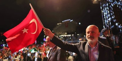 Başkan Çolakbayrakdar: "15 Temmuz ruhu, milletimizin iradesinin en güçlü nişanesidir"
