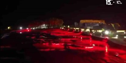 Pamukkale ve Hierapolis, 15 Temmuz hatırasına kırmızı ve beyaz renlere büründü