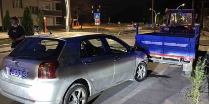 Bolu’da kontrolden çıkan otomobil römorka çarptı