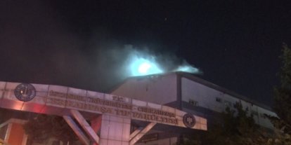 Cerrahpaşa Diş Hekimliği Fakültesi çatısında yangın çıktı