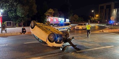 Takla atan otomobil sürücüsü olay yerinden kaçtı