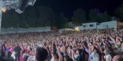 Yıldız Tilbe’den sahnede şok eden doğum günü çıkışı..."Biten bir ömrün neyini kutlayacağım"