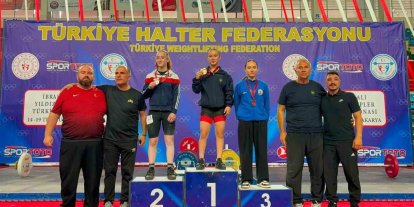 Bilecikli halterci Türkiye üçüncüsü oldu