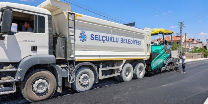 Asfalt sezonunda Selçuklu’nun yol konforu artmaya devam ediyor
