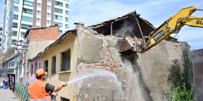 Sinandede’de dönüşümde ilk kepçe vuruldu