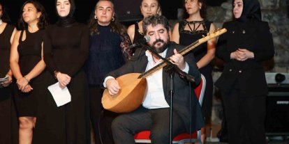 Eskihisar Kalesi’nde kültür sanat akşamları coşkusu