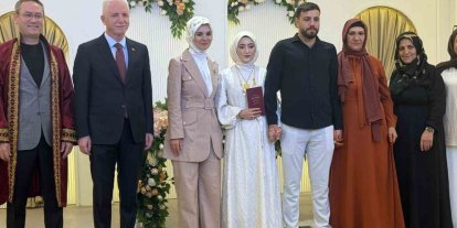 Aile ve Sosyal Hizmetler Bakanı Göktaş, evlilik kredisi desteğinden faydalanan çiftin nikah şahidi oldu