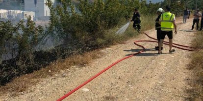 Bilecik’te YHT hattı yakınında çıkan otluk yangını anında söndürüldü